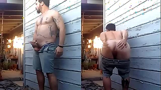 Heavy dig up caught pissing